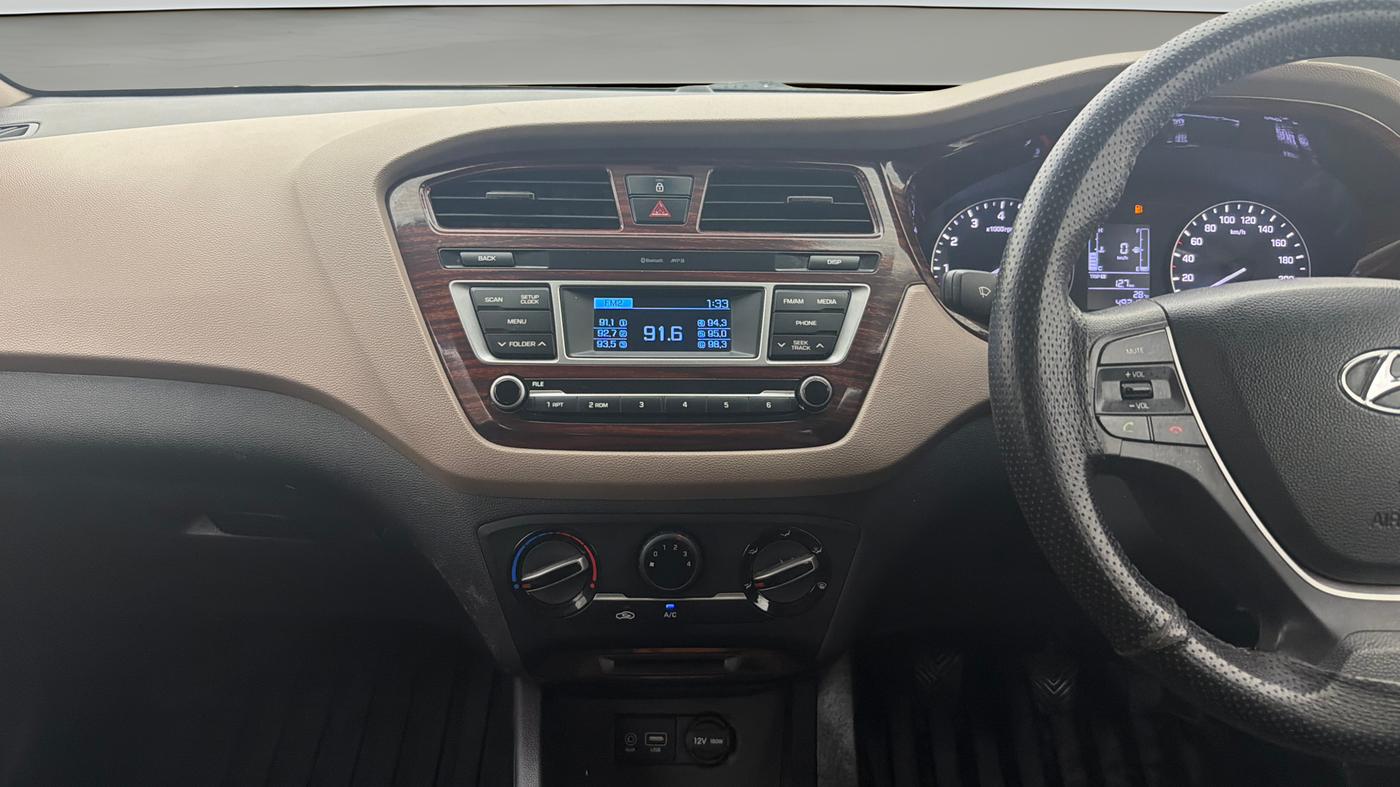 2016 Hyundai Elite i20 MAGNA 1.2, Petrol, Manual, 49,208 km, Air Conditioner