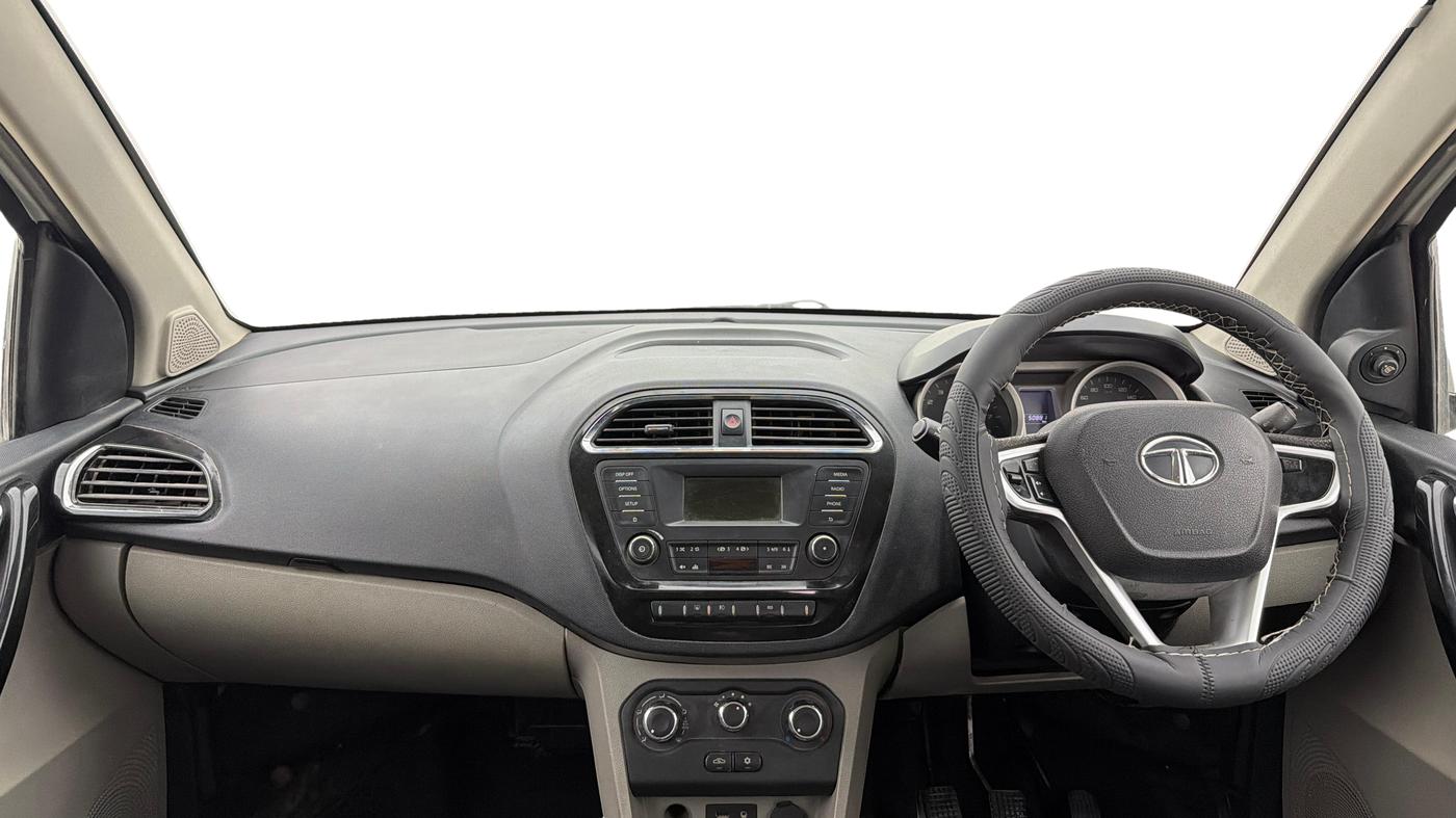 2017 Tata Tiago XZ PETROL, Petrol, Manual, 50,875 km, Dashboard