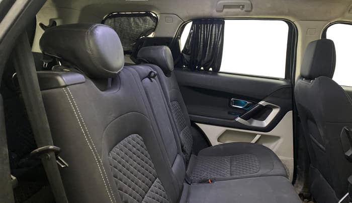 2021 Tata Safari XT, Diesel, Manual, 1,05,219 km, Right Side Rear Door Cabin