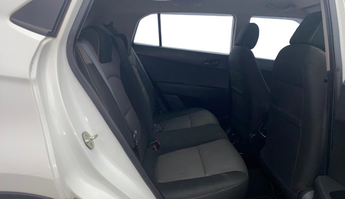 2017 Hyundai Creta E PLUS 1.6 PETROL, Petrol, Manual, 40,289 km, Right Side Rear Door Cabin