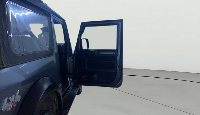 2021 Mahindra Thar LX D 4WD AT CONVERTIBLE, Diesel, Automatic, 63,814 km, RHS Front Door