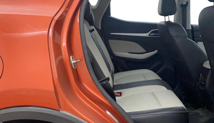 2022 MG ASTOR SMART 1.5 CVT, Petrol, Automatic, 37,645 km, Right Side Rear Door Cabin