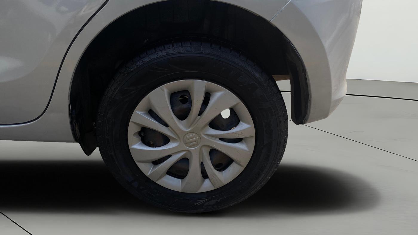 2020 Maruti Swift VXI AMT, Petrol, Automatic, 1,08,093 km, Left Rear Wheel
