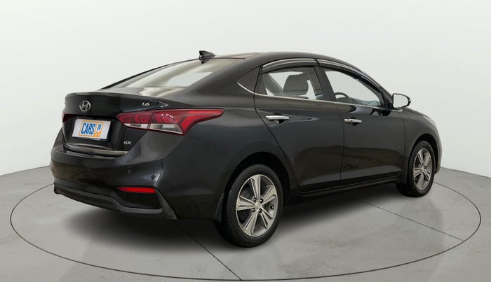 2018 Hyundai Verna 1.6 VTVT SX O, Petrol, Manual, 34,140 km, Right Back Diagonal