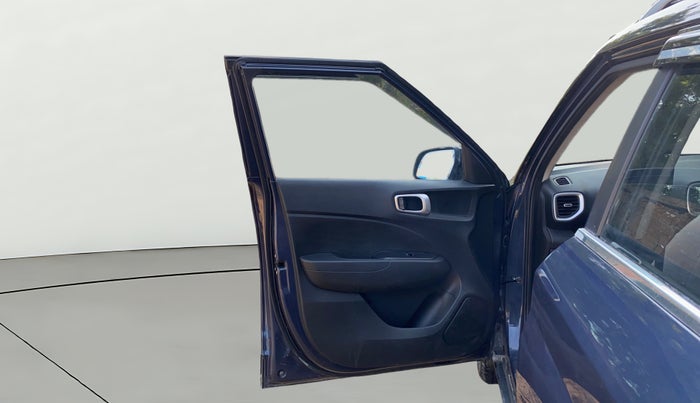 2021 Hyundai VENUE S+ 1.2, Petrol, Manual, 21,205 km, LHS Front Door