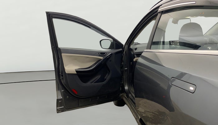 2025 Tata Curvv Creative S 1.2 Petrol 6MT, Petrol, Manual, 9,292 km, LHS Front Door