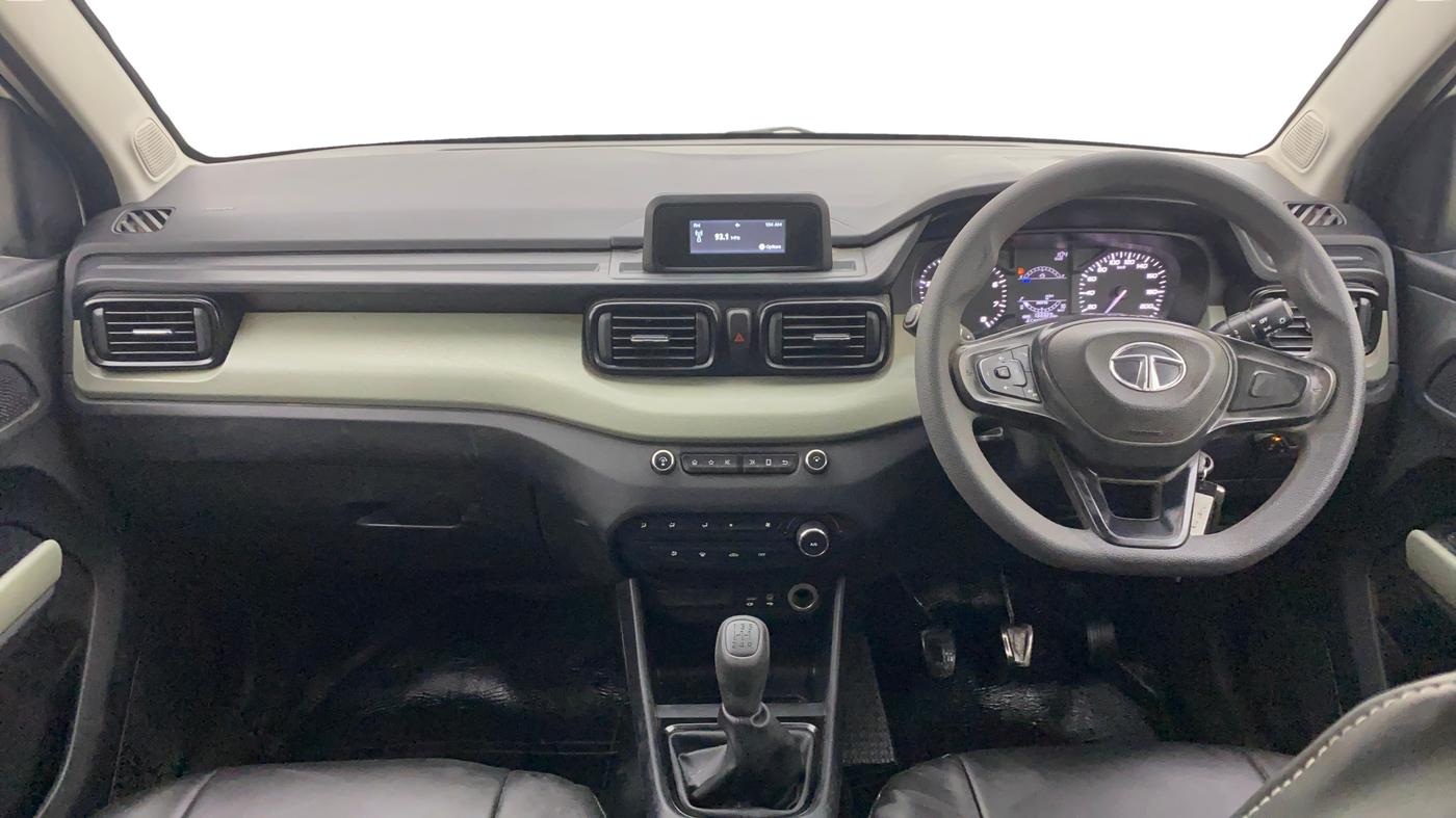2022 Tata PUNCH ADVENTURE MT, CNG, Manual, 1,33,407 km, Dashboard