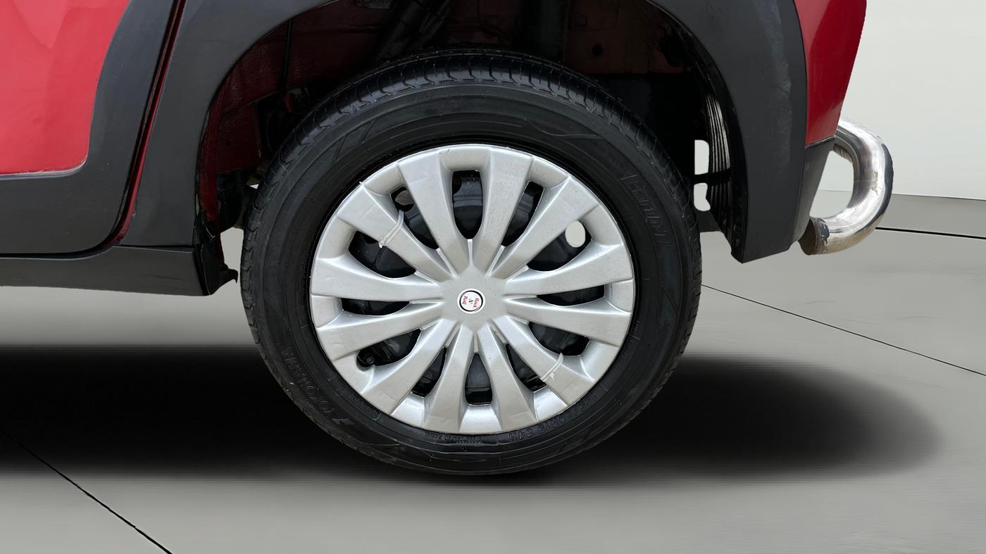 2018 Mahindra KUV 100 NXT K6+ P 6 STR, Petrol, Manual, 68,665 km, Left Rear Wheel