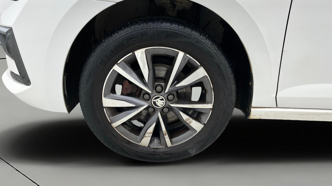 2023 Skoda SLAVIA STYLE 1.0L TSI AT, Petrol, Automatic, 42,661 km, Left Front Wheel