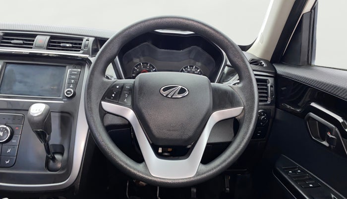 2017 Mahindra Kuv100 K8 6 STR, Petrol, Manual, 12,171 km, Steering Wheel Close Up