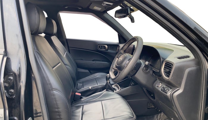 2024 Hyundai VENUE SX 1.2 KNIGHT EDITION, Petrol, Manual, 14,310 km, Right Side Front Door Cabin