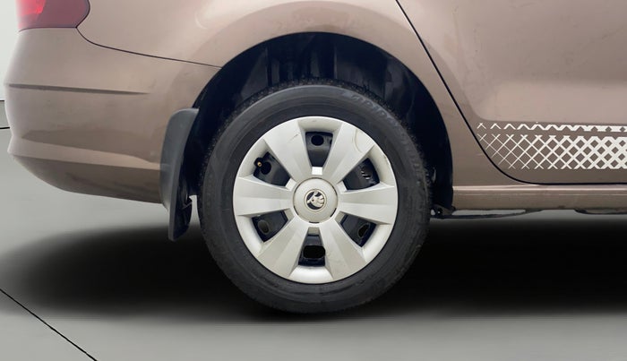 2020 Skoda Rapid ACTIVE 1.0 TSI, Petrol, Manual, 38,988 km, Right Rear Wheel