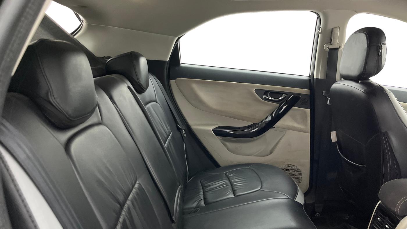 2020 Tata NEXON XZ PLUS PETROL, Petrol, Manual, 39,721 km, Right Side Rear Door Cabin