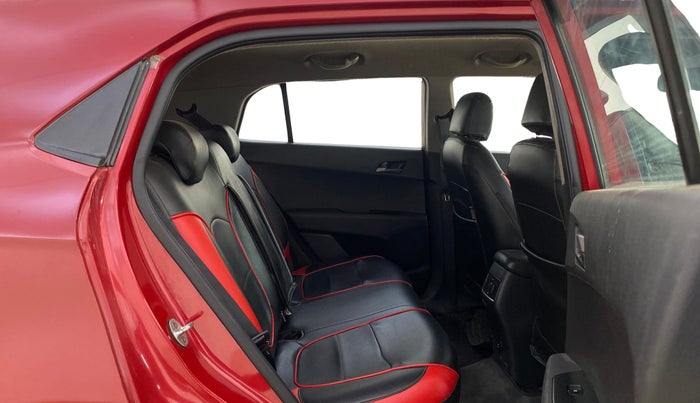 2016 Hyundai Creta SX PLUS 1.6 PETROL, Petrol, Manual, 74,277 km, Right Side Rear Door Cabin