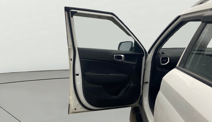 2021 Hyundai VENUE S 1.2, Petrol, Manual, 44,718 km, LHS Front Door