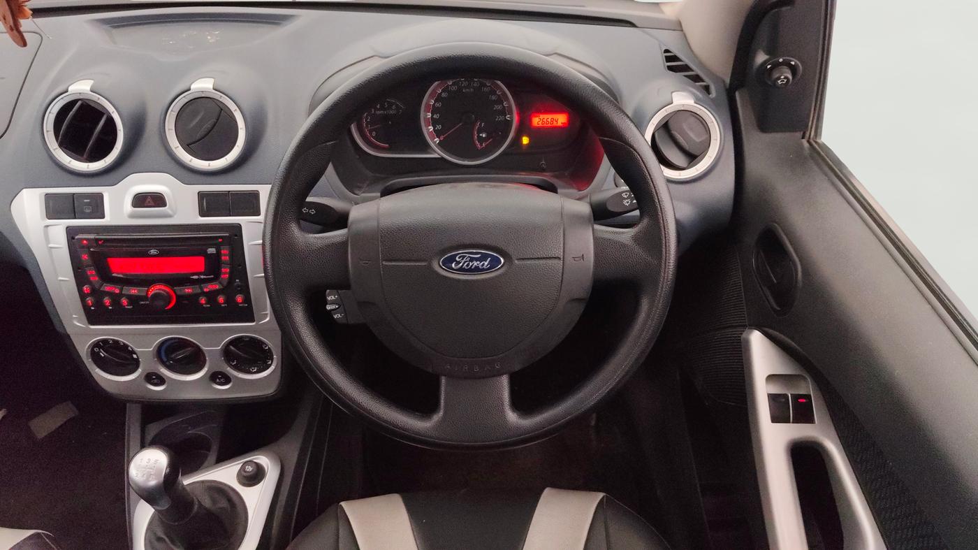 2013 Ford Figo TITANIUM 1.2 PETROL, Petrol, Manual, 26,620 km, Steering Wheel Close Up
