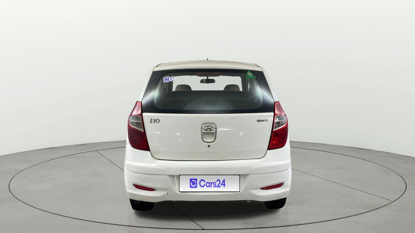 2016 Hyundai i10 SPORTZ 1.1, CNG, Manual, 64,201 km, Back/Rear
