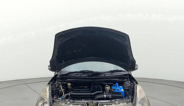 2016 Maruti Swift Dzire VDI, Diesel, Manual, 1,10,876 km, Open Bonet