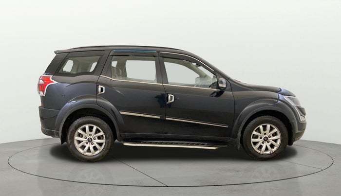 2021 Mahindra XUV500 W9 AT, Diesel, Automatic, 67,343 km, Right Side View