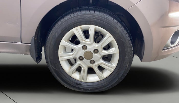2018 Tata Tiago XZA PETROL, Petrol, Automatic, 42,438 km, Right Front Wheel