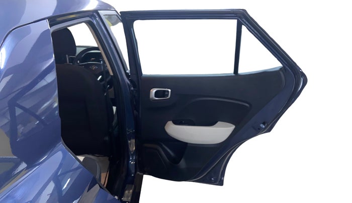 2022 Hyundai VENUE S(O) 1.2, Petrol, Manual, 10,700 km, Right Side Rear Door Cabin