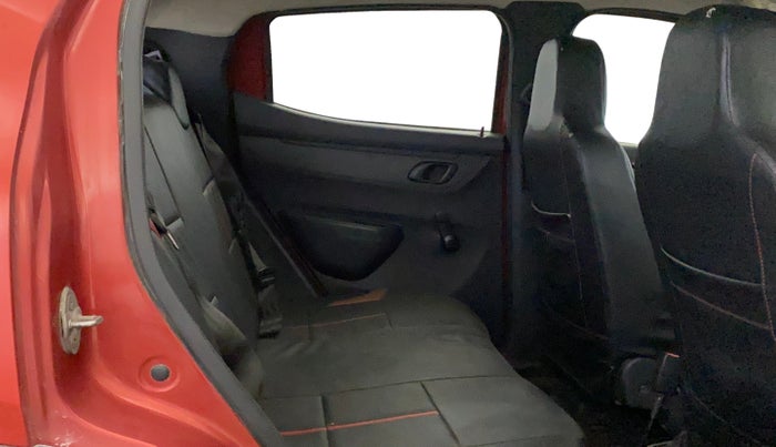 2016 Renault Kwid RXT 0.8, Petrol, Manual, 40,536 km, Right Side Rear Door Cabin