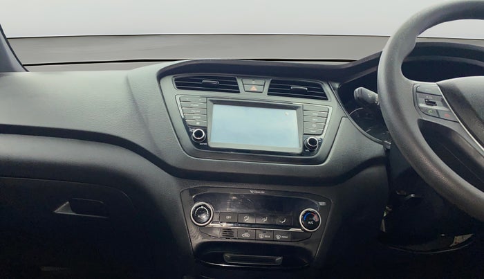 2017 Hyundai Elite i20 ASTA 1.2 DUAL TONE, Petrol, Manual, 1,00,868 km, Air Conditioner