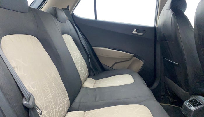 2014 Hyundai Grand i10 SPORTZ 1.2 KAPPA VTVT, Petrol, Manual, 76,435 km, Right Side Rear Door Cabin