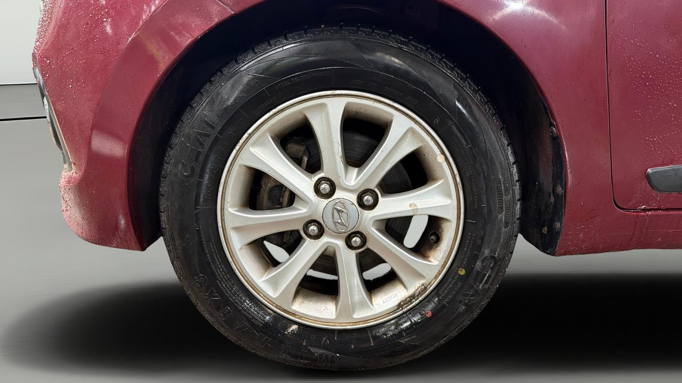 2016 Hyundai Grand i10 ASTA AT 1.2 KAPPA VTVT, Petrol, Automatic, 93,379 km, Left Front Wheel