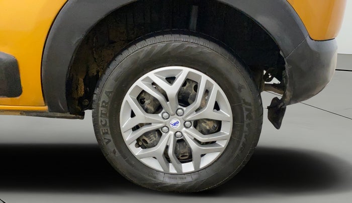 2019 Renault TRIBER RXT, CNG, Manual, 61,119 km, Left Rear Wheel