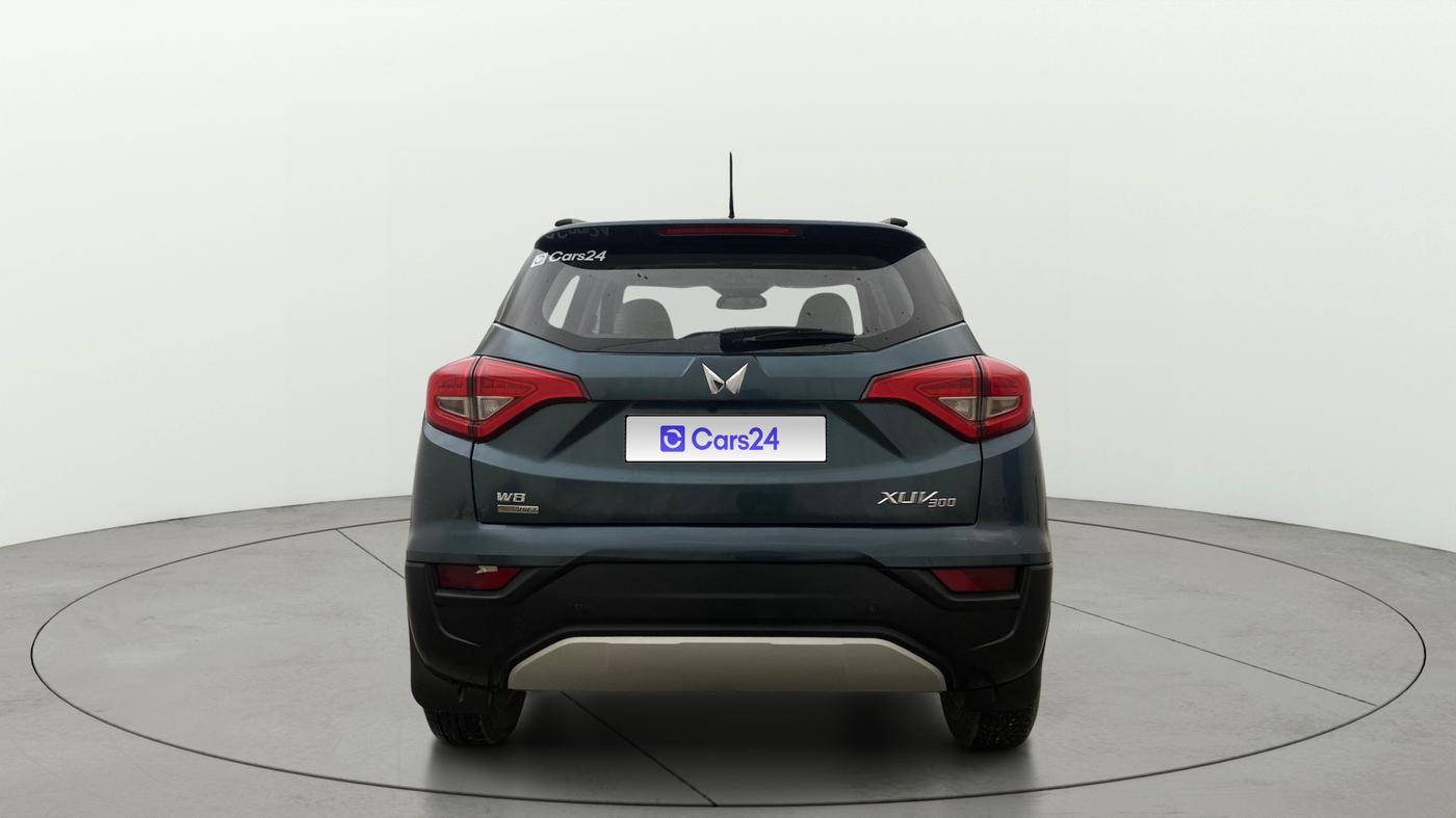 2024 Mahindra XUV300 W8 (O) 1.2 PETROL AMT, Petrol, Automatic, 15,125 km, Back/Rear