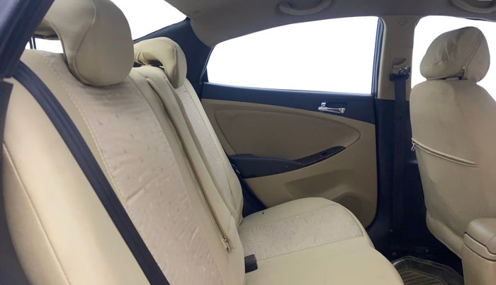 2014 Hyundai Verna FLUIDIC 1.6 VTVT SX OPT, Petrol, Manual, 99,204 km, Right Side Rear Door Cabin