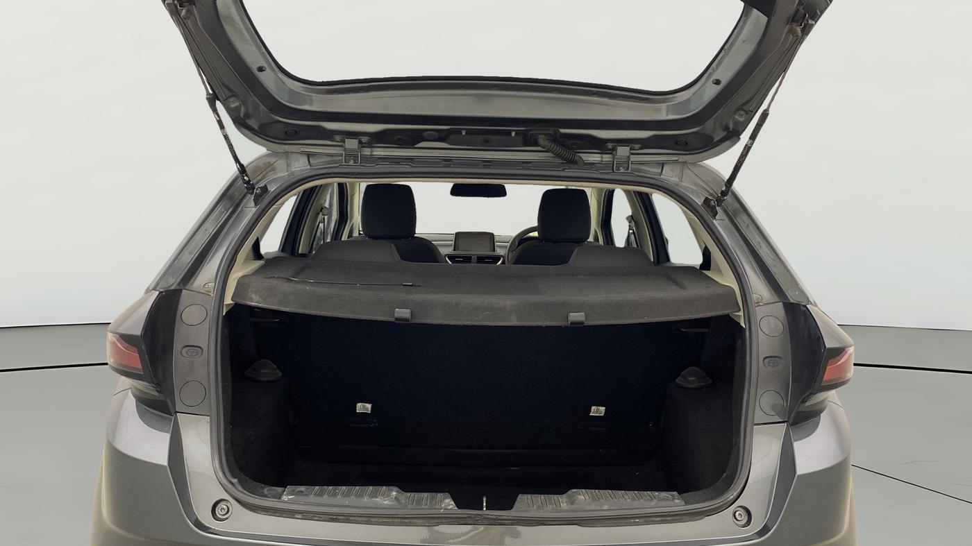 2022 Tata ALTROZ XM PLUS PETROL, Petrol, Manual, 58,379 km, Boot Open Zoomed View