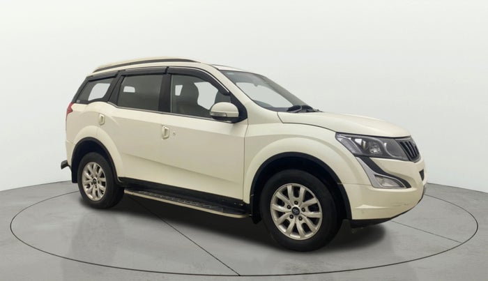 2017 Mahindra XUV500 W10 AT, Diesel, Automatic, 57,695 km, Right Front Diagonal