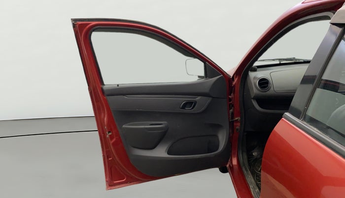 2015 Renault Kwid RXT 0.8, Petrol, Manual, 77,337 km, LHS Front Door