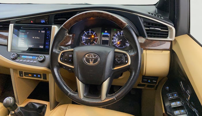 2017 Toyota Innova Crysta 2.4 VX 7 STR, Diesel, Manual, 77,856 km, Steering Wheel Close Up