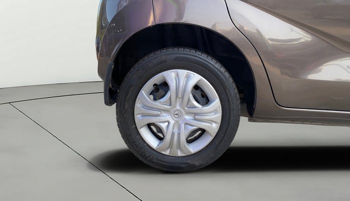 2021 Datsun Redi Go T(O), Petrol, Manual, 90,667 km, Right Rear Wheel