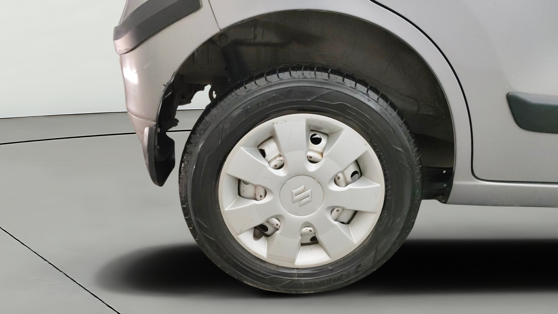 camera-Right-Rear-Wheel