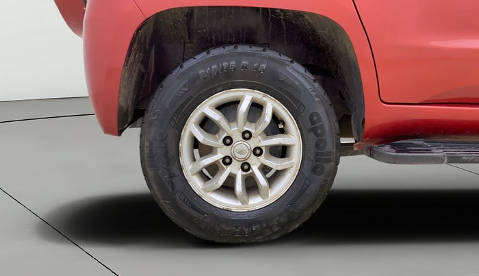 2015 Mahindra TUV300 T8, Diesel, Manual, 88,311 km, Right Rear Wheel