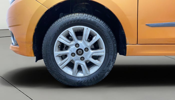 2018 Tata Tiago XZ PETROL, Petrol, Manual, 75,150 km, Left Front Wheel
