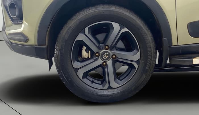 2023 Tata NEXON XZA PLUS LUX SUNROOF KAZIRANGA PETROL, Petrol, Automatic, 41,168 km, Left Front Wheel