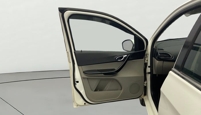 2018 Tata Tiago XZ PETROL, Petrol, Manual, 51,061 km, LHS Front Door