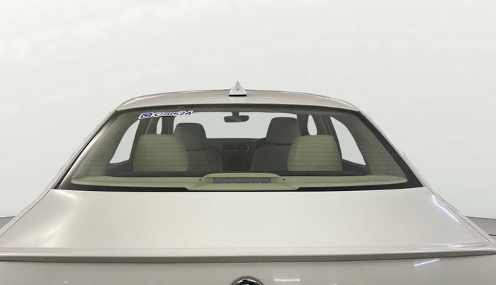 2018 Skoda Rapid STYLE 1.6 MPI AT, Petrol, Automatic, 68,232 km, Rear Windshield