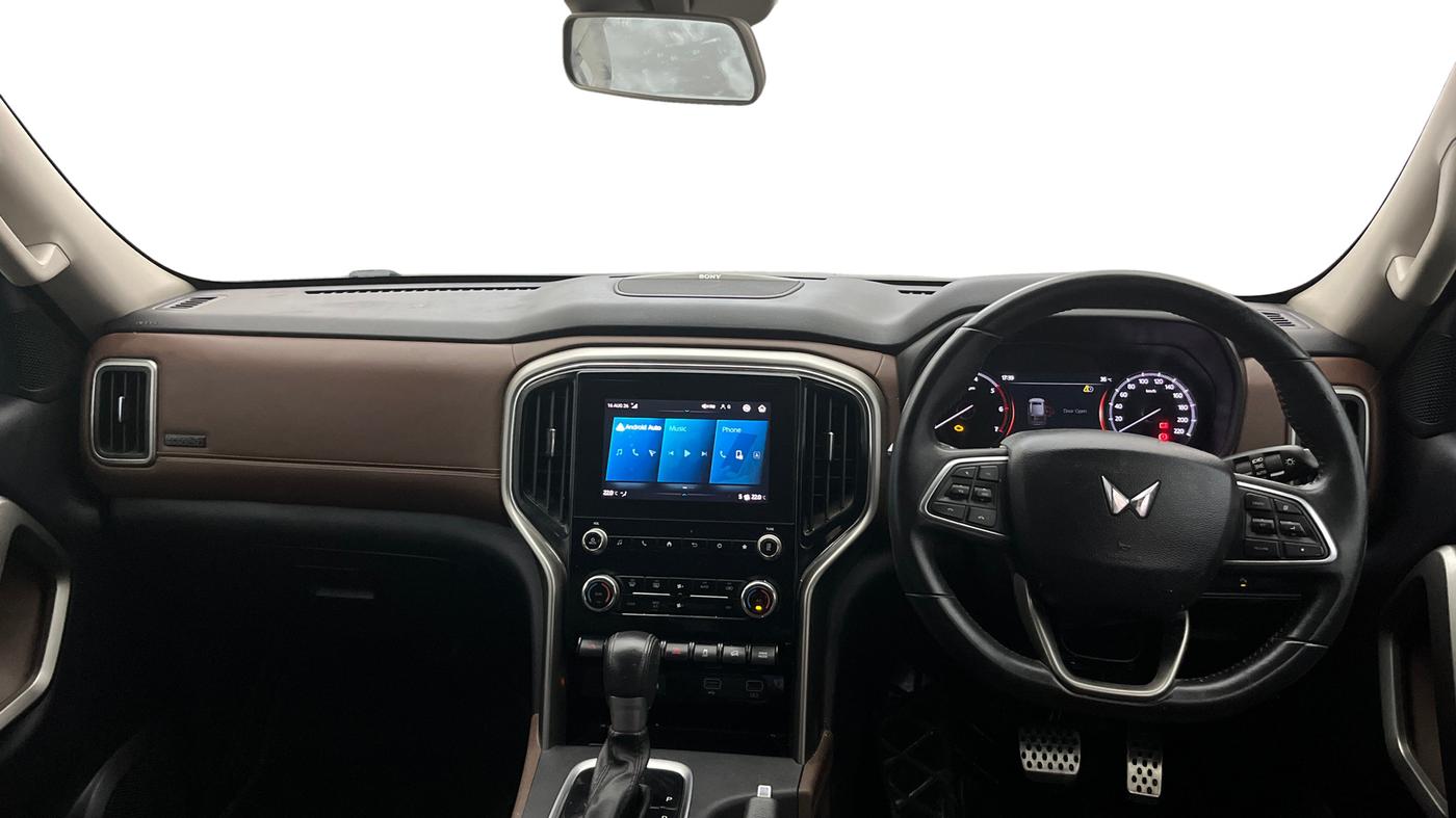 2023 Mahindra SCORPIO-N Z8 L DIESEL AT 2WD 6 STR, Diesel, Automatic, 1,18,649 km, Dashboard