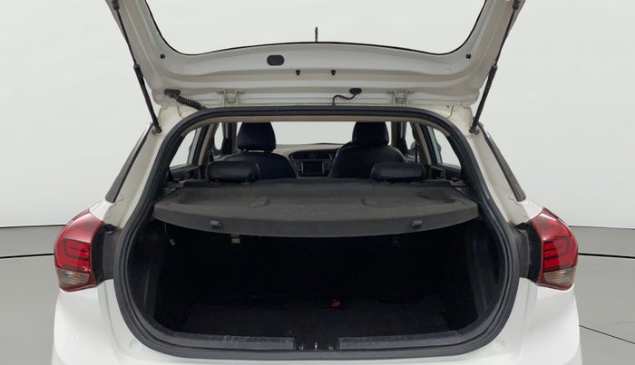 2018 Hyundai Elite i20 ASTA 1.2 (O), Petrol, Manual, 52,001 km, Boot Open Zoomed View