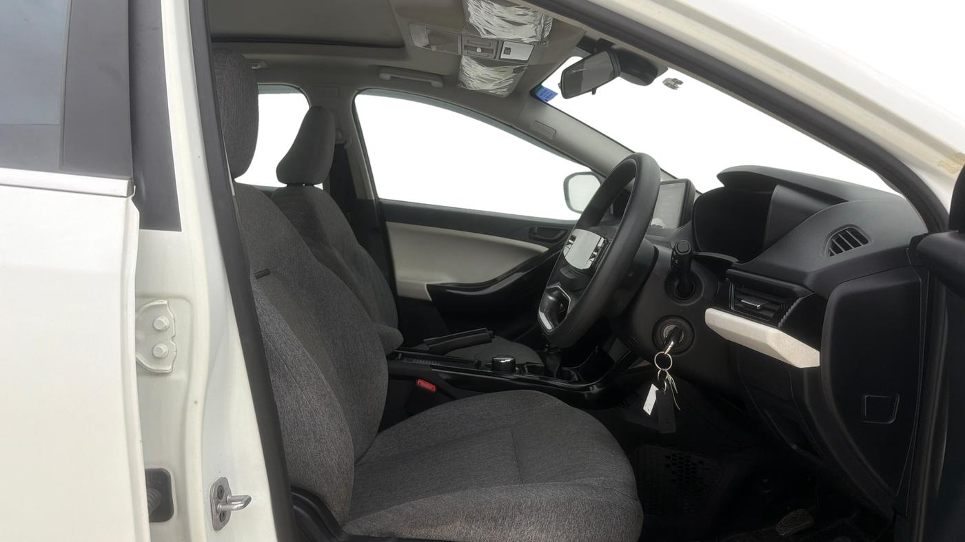 2025 Tata Curvv Pure Plus S 1.2 Petrol 6MT, Petrol, Manual, 18,581 km, Right Side Front Door Cabin