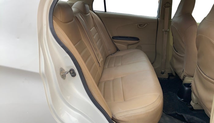 2015 Honda Amaze 1.2L I-VTEC S, CNG, Manual, 81,262 km, Right Side Rear Door Cabin