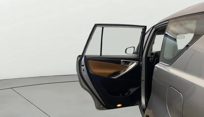 2017 Toyota Innova Crysta 2.7 ZX AT 7 STR, Petrol, Automatic, 61,710 km, LHS Rear Door