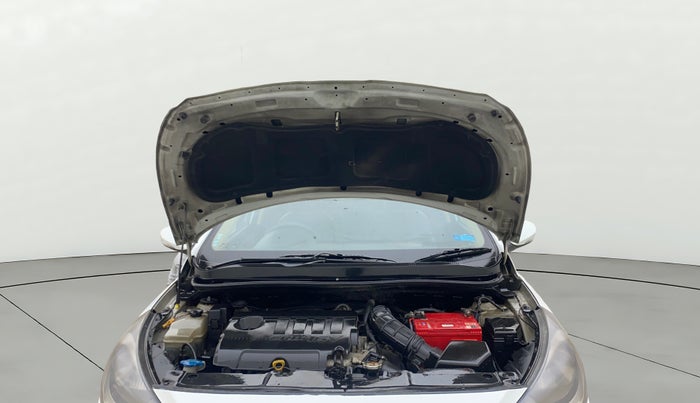 2013 Hyundai Verna FLUIDIC 1.6 CRDI SX, Diesel, Manual, 58,346 km, Open Bonet