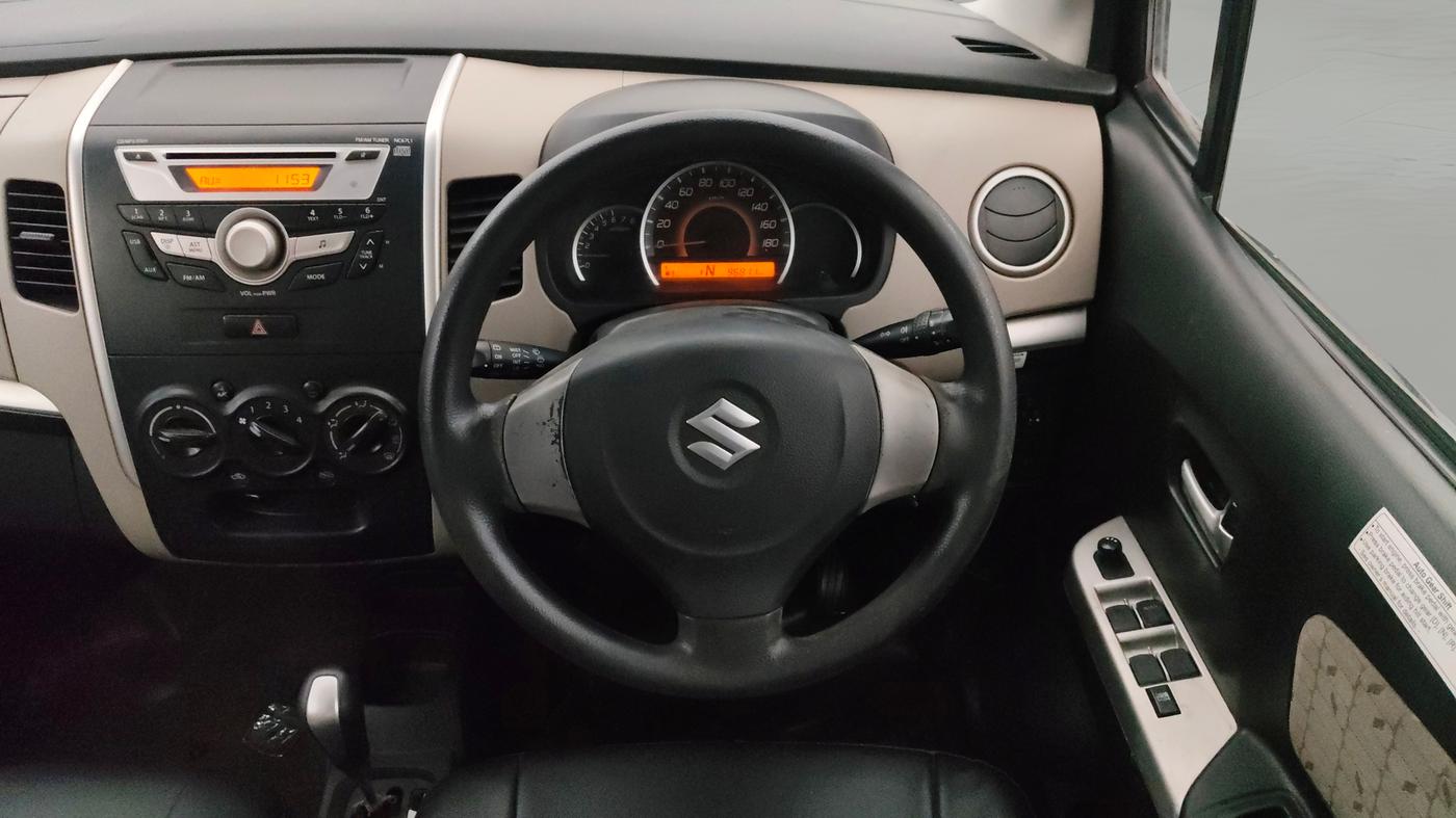 2016 Maruti Wagon R 1.0 VXI AMT, Petrol, Automatic, 96,800 km, Steering Wheel Close Up